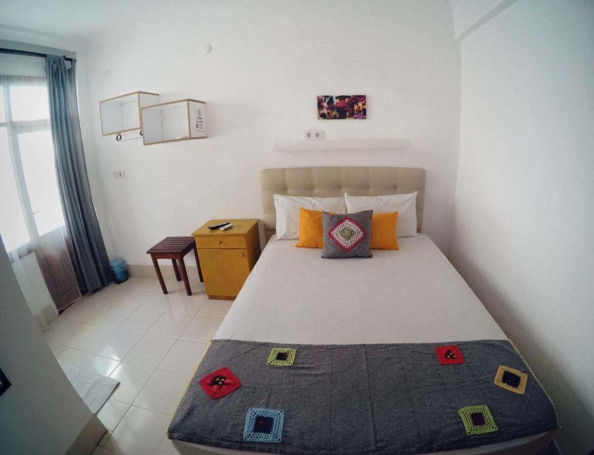 Miss Hotel Karya Oren  Luaran gambar