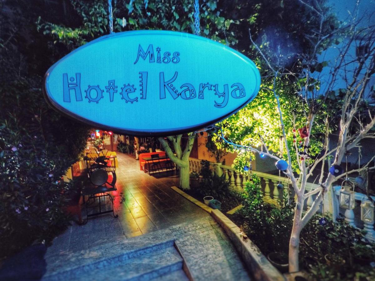Miss Hotel Karya Oren  Luaran gambar